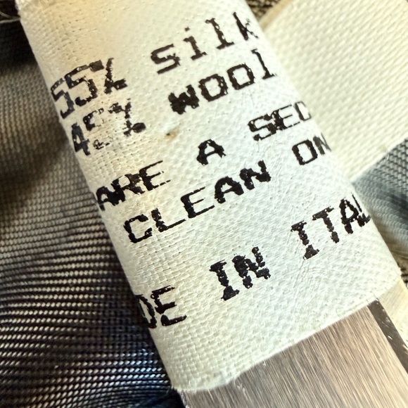 Brioni Light Gray/Beige Checkered Jacket. Bottom holes made from leather. - Picture 8 of 9